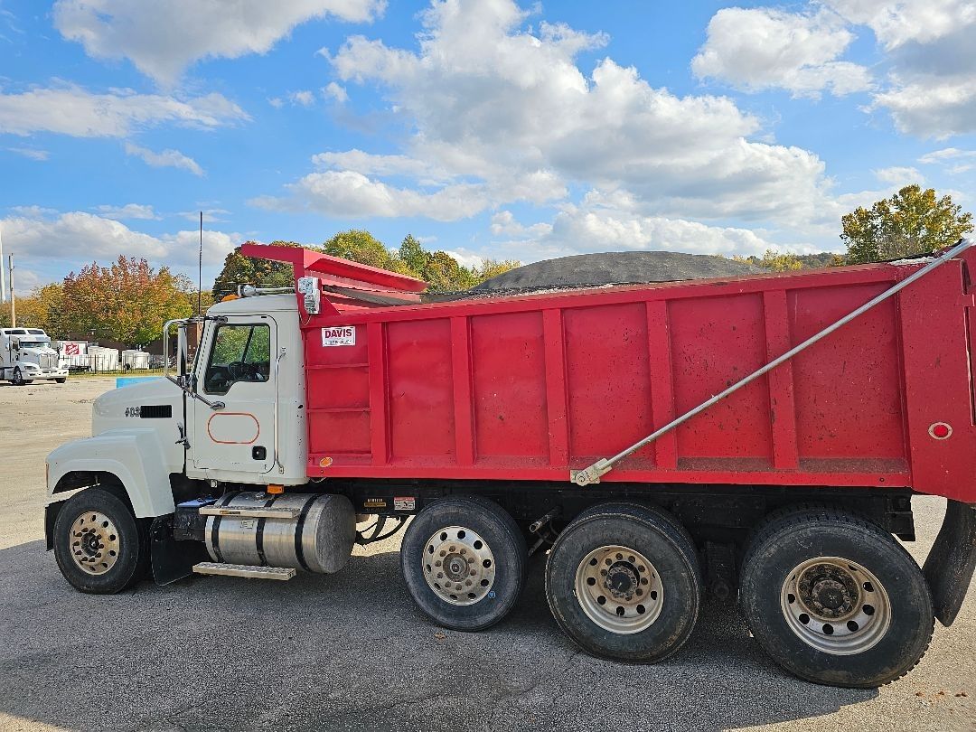 2010 MACK CHU613 Pinnacle - Image 4